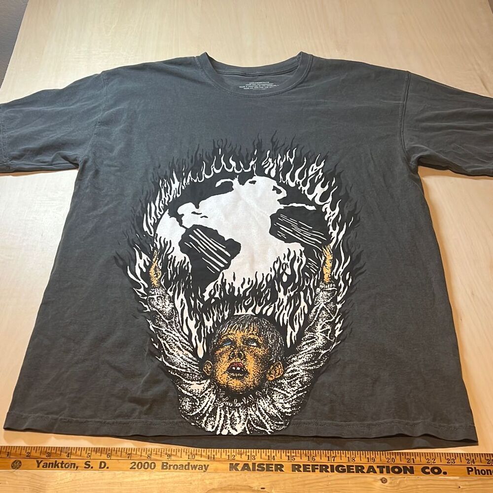 WWY WORLD WIDE YOUTH WORLD ON FIRE TEE EARTH ON FIRE COLLECTION Size XL